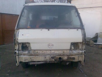 Mazda E2200 - �������� ��������������